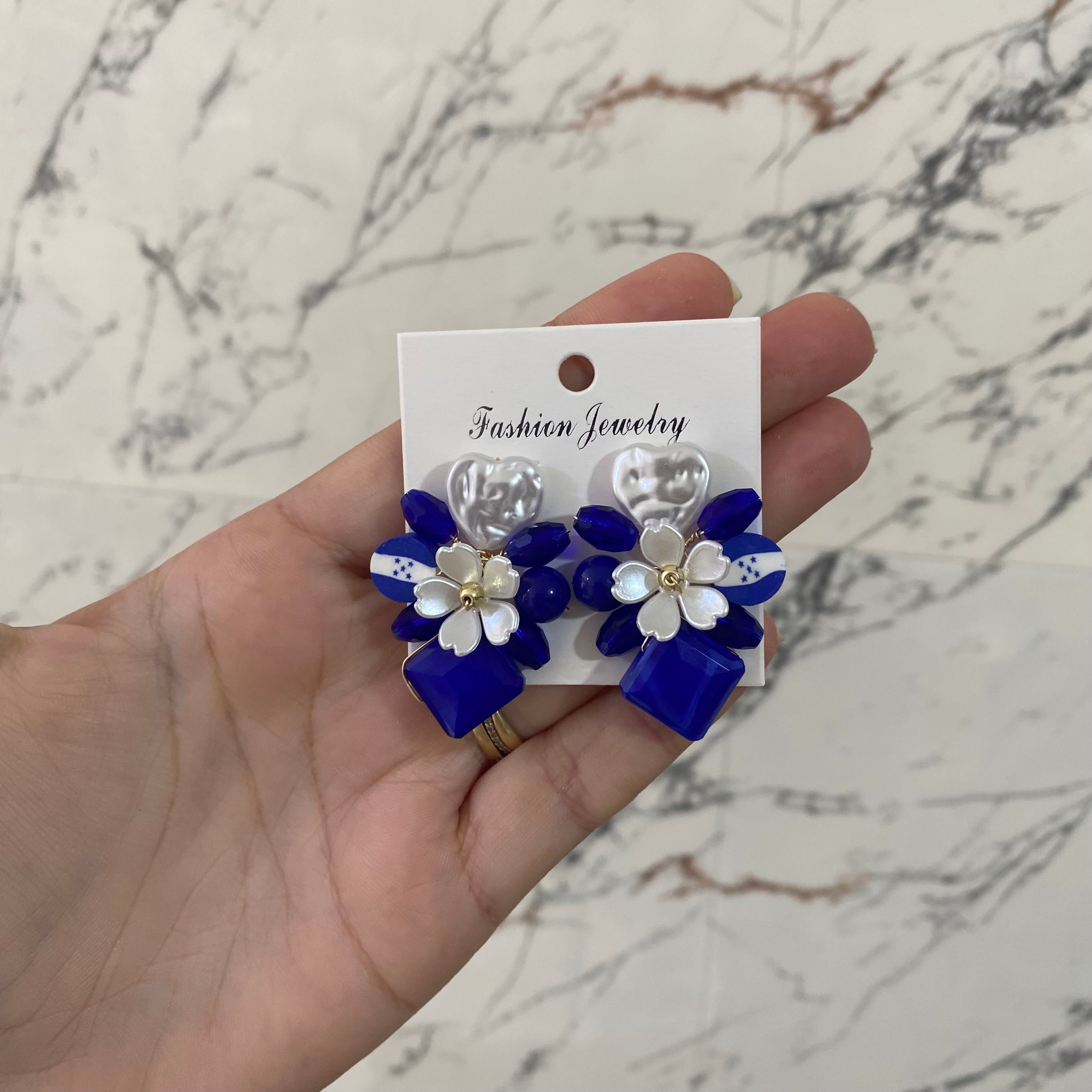 Aretes con bandera de Honduras