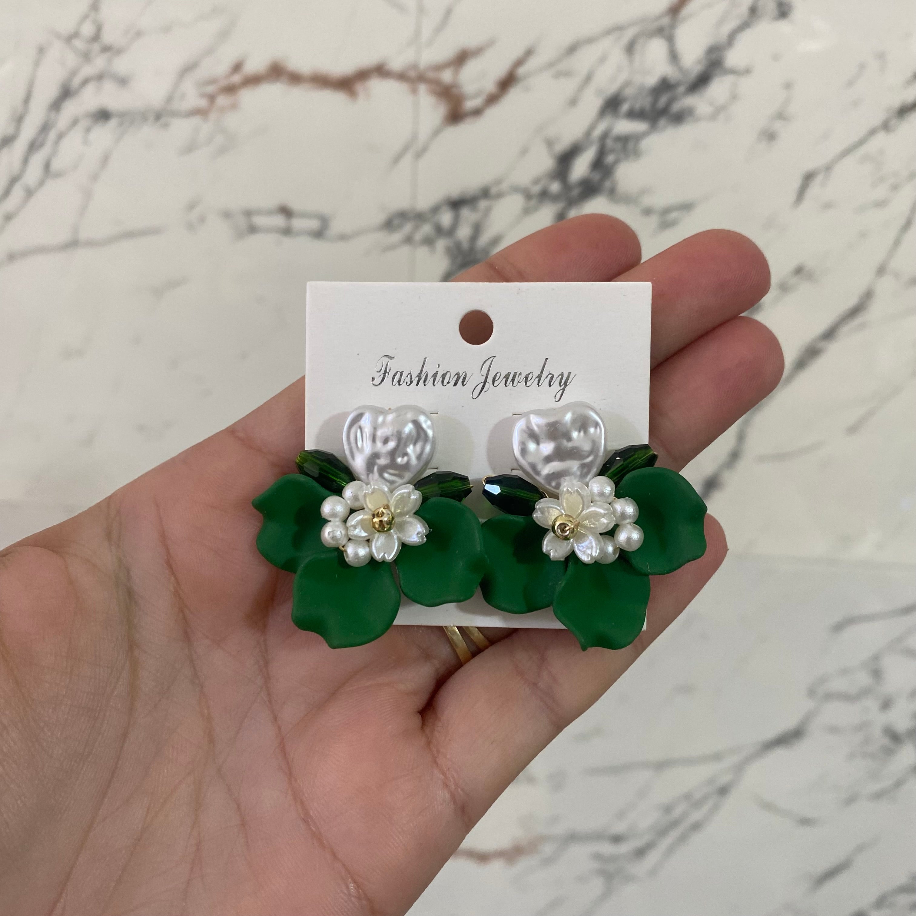 Aretes medianos