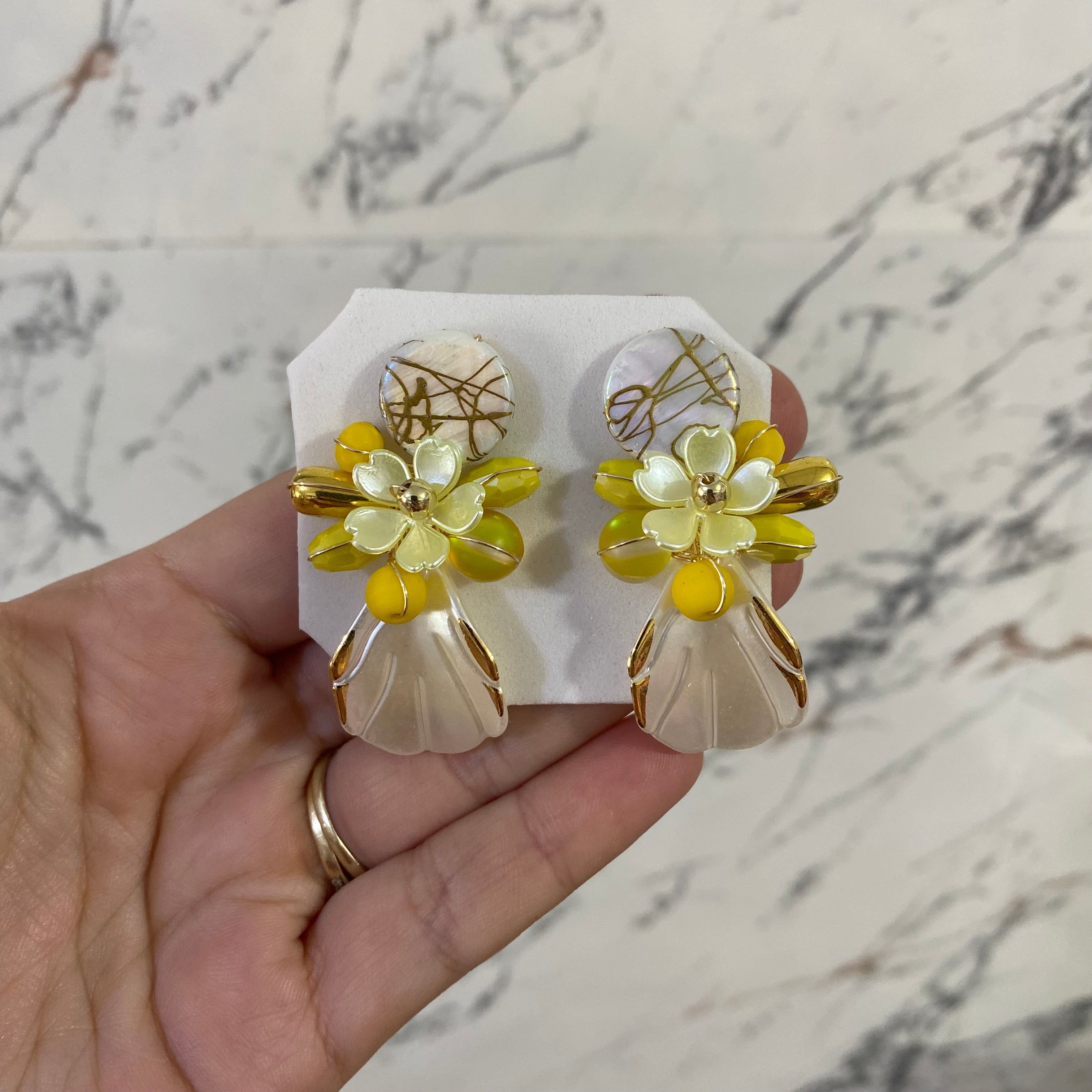 Arete con hoja acrílica